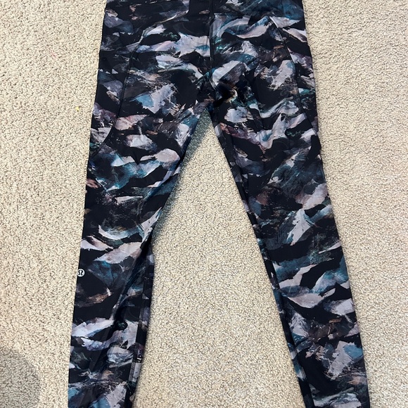 Lululemon Fast & Free Leggings - Picture 2 of 3